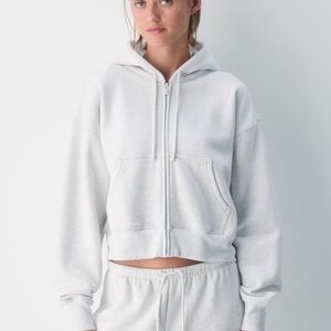 Aritzia Heather Cloud White Zip-Up Hoodie